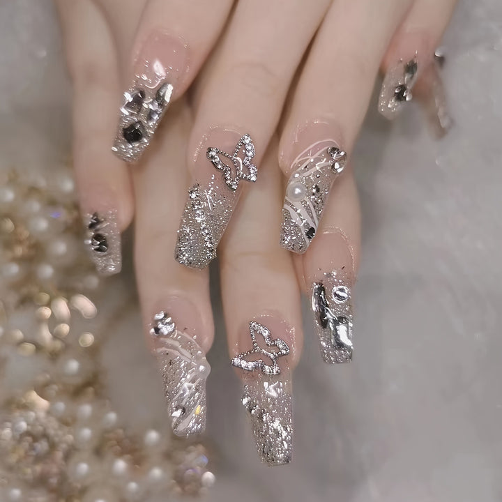 Stylish Press-On Nail Set with Elegant Floral Accents Kalsten
