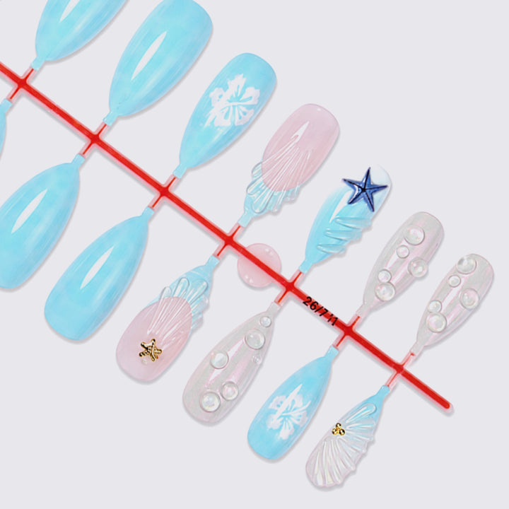 Artificial nail set with maritime motifs and delicate accents Kalsten