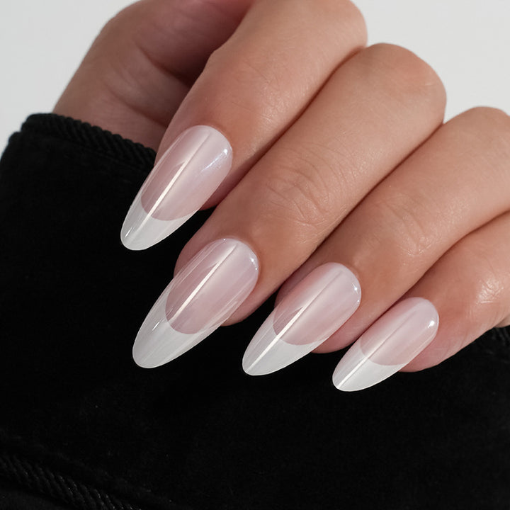 Artificial Nail Tips with Elegant French-Tip Design Kalsten