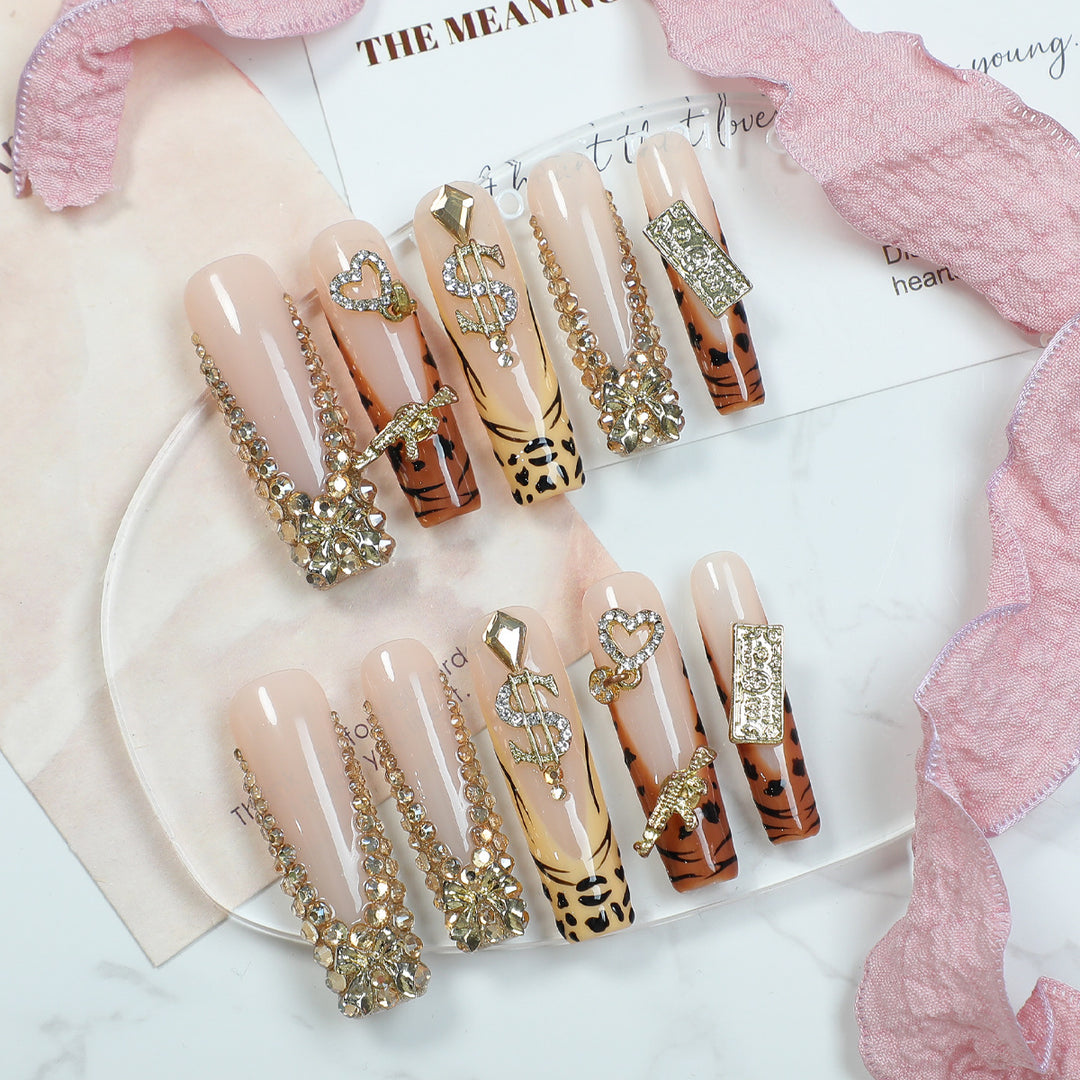Acrylic nail set with luxurious glitter and animal motifs Kalsten