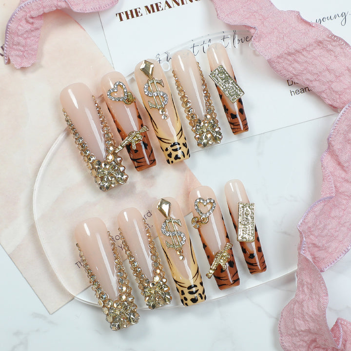 Acrylic nail set with luxurious glitter and animal motifs Kalsten