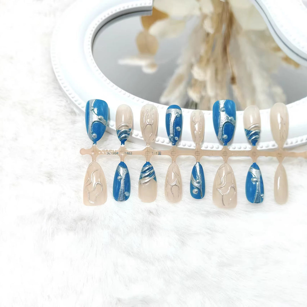 Artificial nails with creative shimmer design Kalsten
