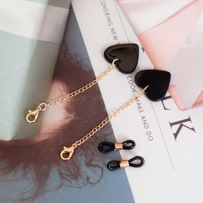 Heart-Shaped Dangle Earrings with Gold Chain Kalsten