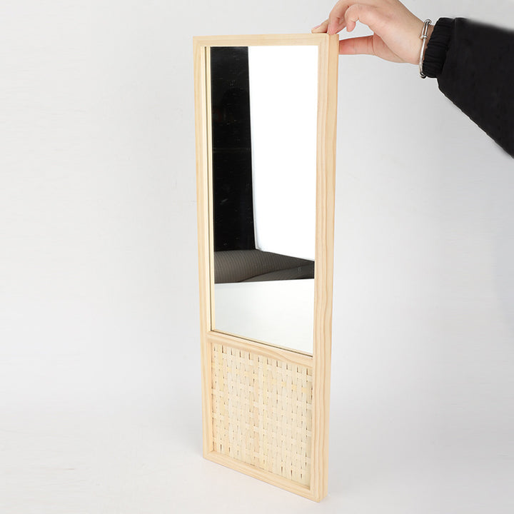 Decorative Wall Mirror Made of Rattan Kalsten
