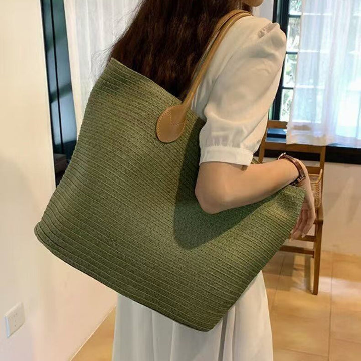 Stylish and Spacious Everyday Bag Kalsten