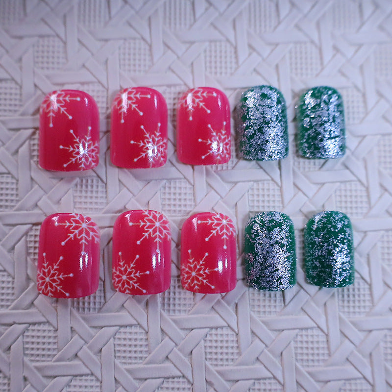 Festive Holiday Themed Nail Art Kalsten