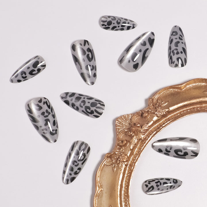 Animal Print Press-On Nail Set Kalsten