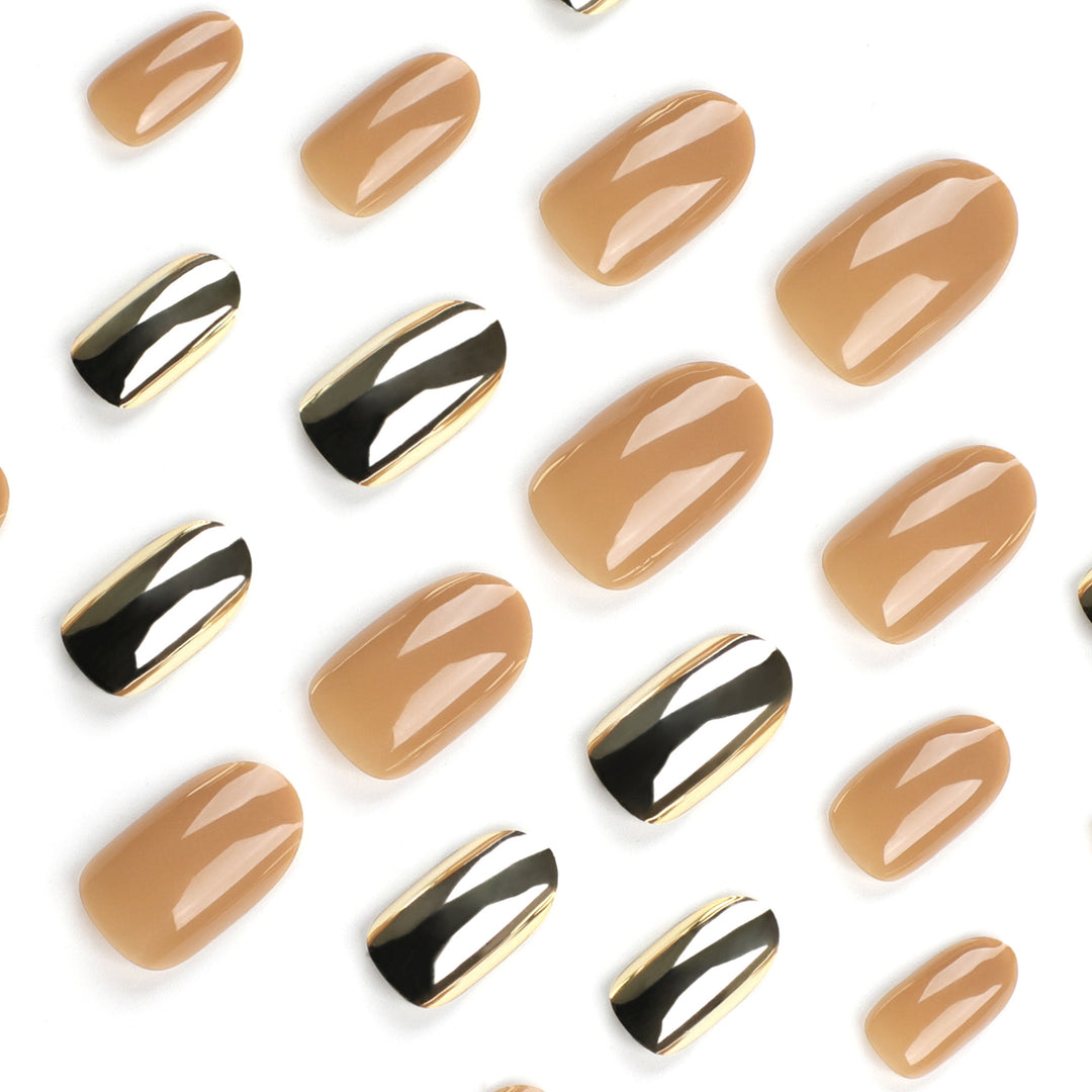 Luxurious artificial nails with metallic shiny accent Kalsten