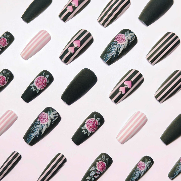 Artificial nails with romantic roses and heart designs Kalsten