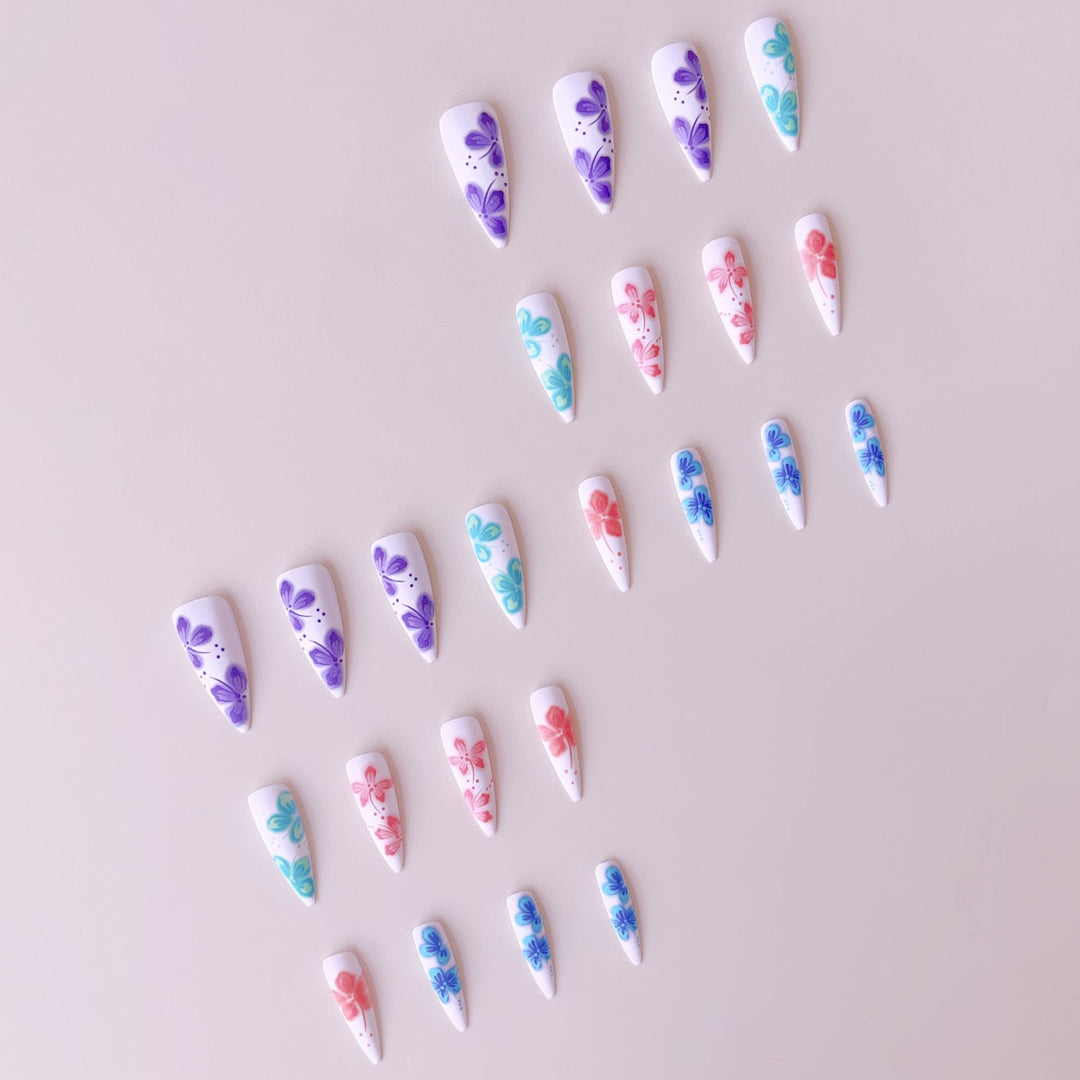 Artificial nail set with lively 3D floral designs Kalsten