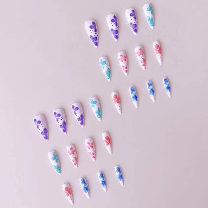 Artificial nail set with lively 3D floral designs Kalsten