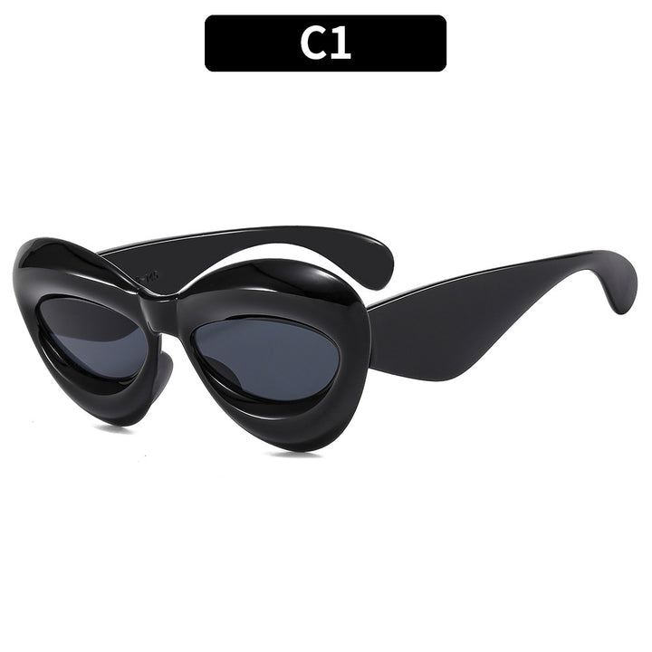 Vintage-Inspired Cat-Eye Sunglasses Classic Appeal