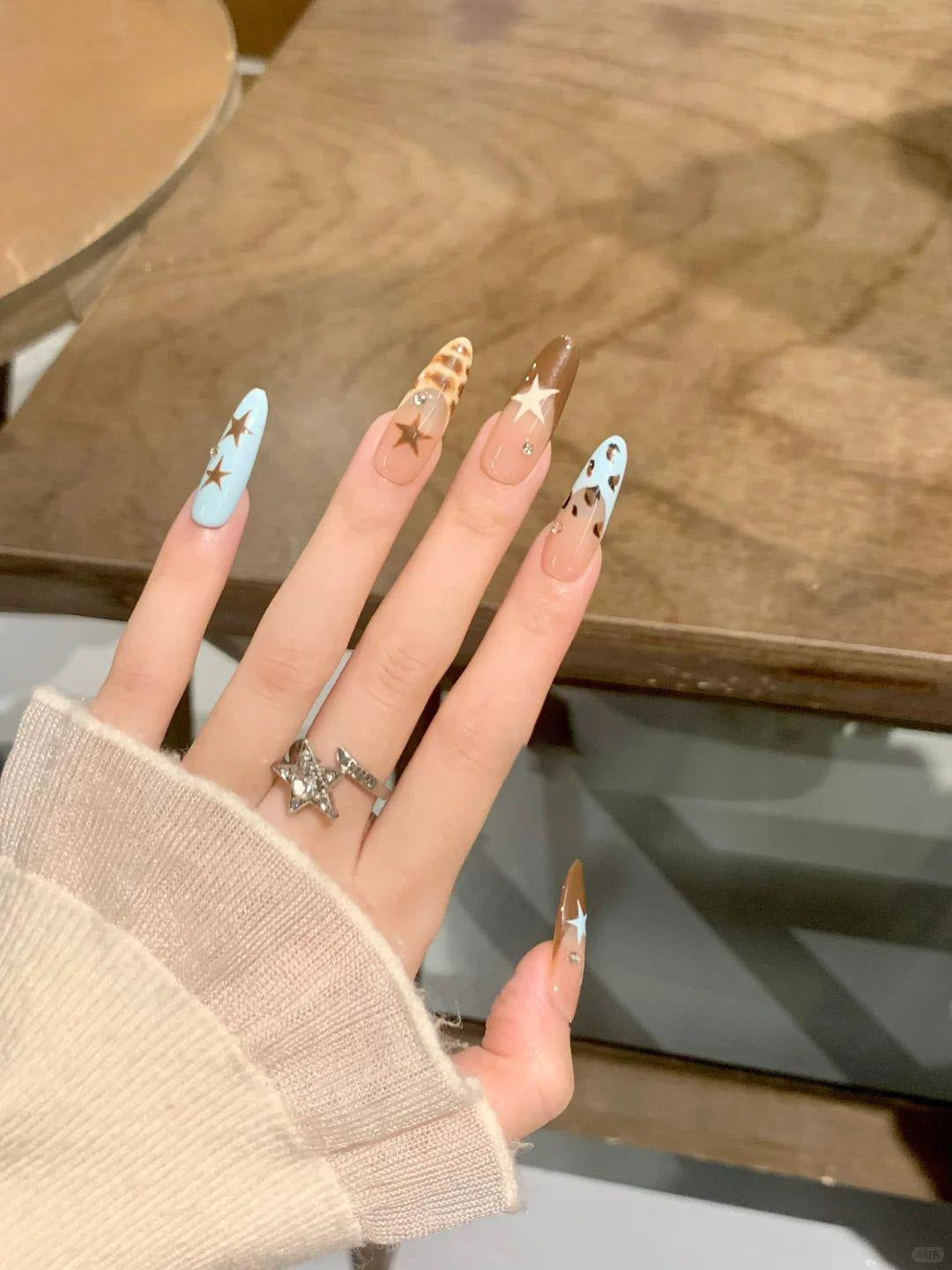 Artistic Heart Pattern Nail Art Extensions Kalsten