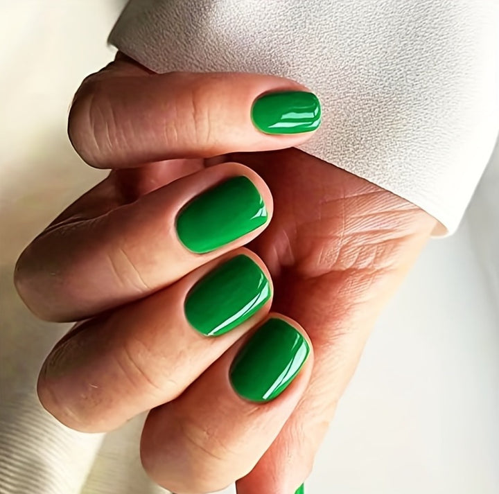 Glossy Pedicure Nail Art Kalsten