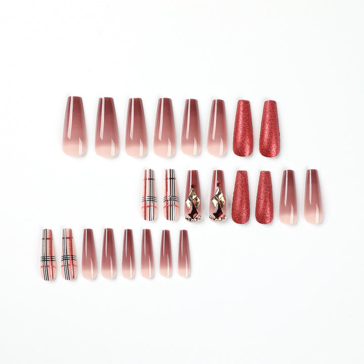 Glamorous stiletto nails with extravagant design and glitter accents Kalsten