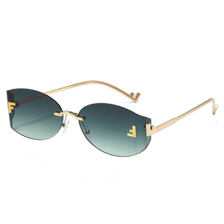 Elegant Winged Sunglasses Kalsten