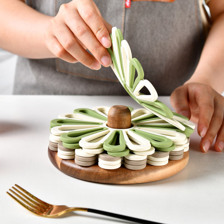 Elegant Silicone Coasters in Floral Design Kalsten