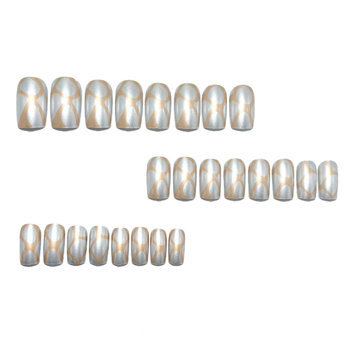 Elegant Artificial Nails with Metallic Design Kalsten
