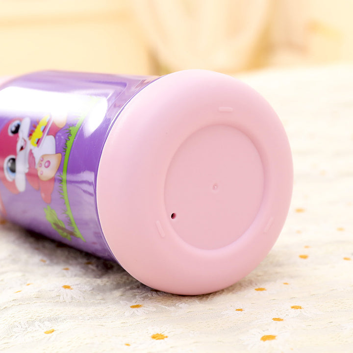 Water bottle with child-friendly design and carrying system Kalsten