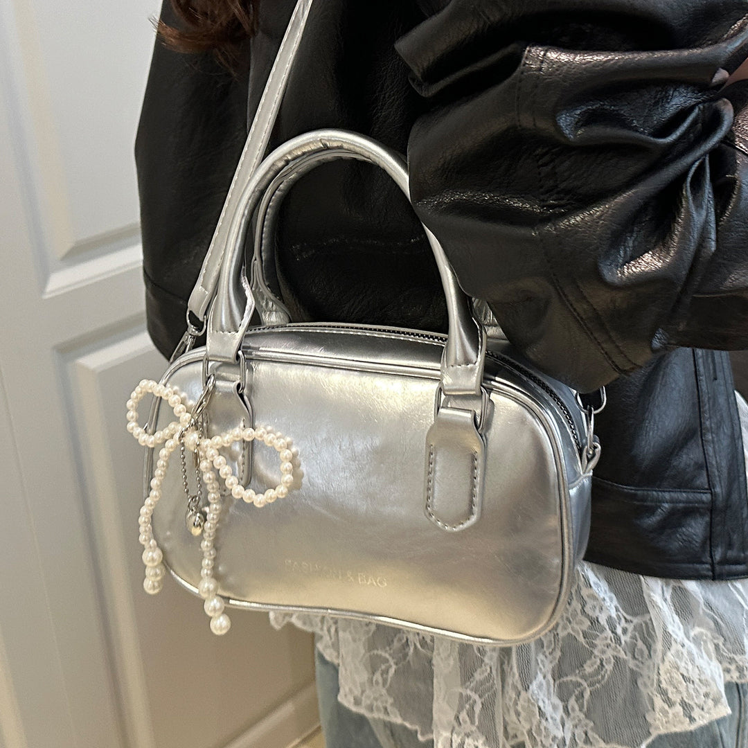 Elegant Pearl-Embellished Handheld Satchel