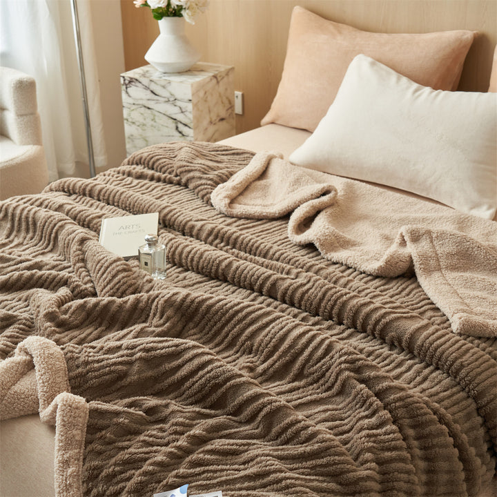Women's Luxurious Soft Plush Throw Blanket