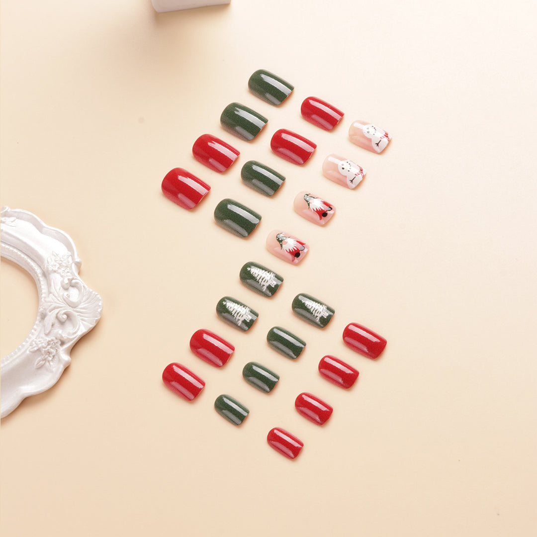 Festive Winter-Themed Press-On Nail Art Kalsten