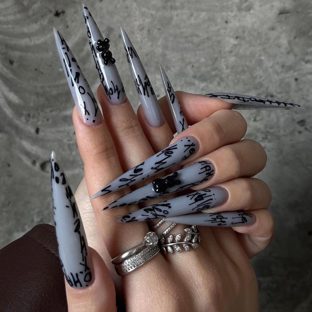 Glamorous long lace nails Kalsten