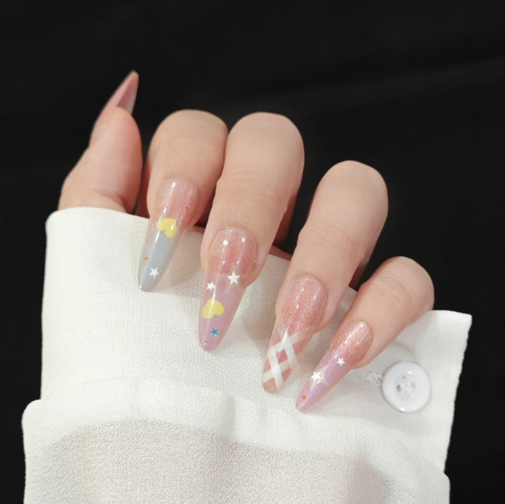 Artistic Floral Detailed Press-On Nail Set Kalsten
