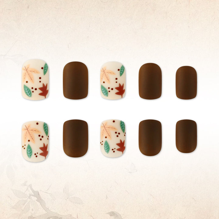 Fall-Themed Nail Art Kalsten