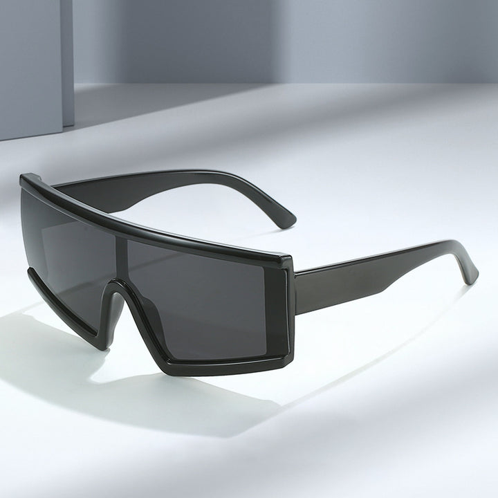 Women's sporty sunglasses with wide, scratch-resistant lens and UV protection Kalsten