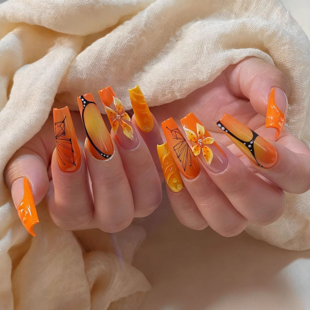 Artificial nails with floral motif and creative design Kalsten
