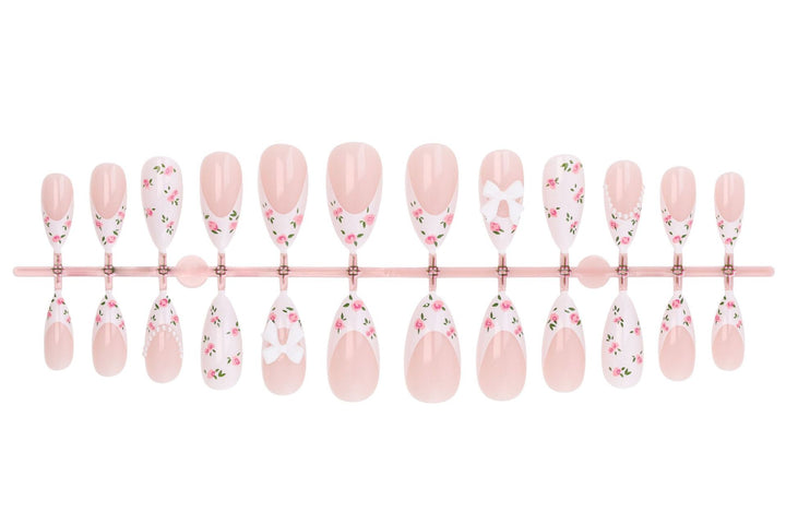 Artificial nail set with romantic flower motifs and elegant details Kalsten