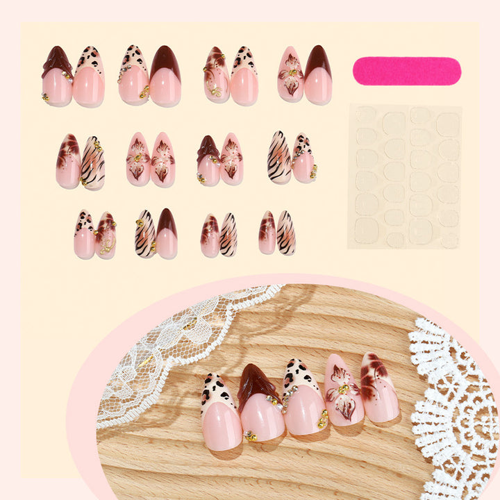 Creative Nail Design Set with Elegant Accents Kalsten