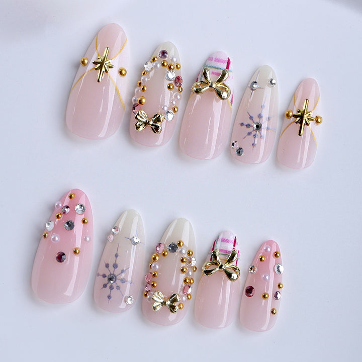 Artificial nails with luxurious 3D applications and elegant decorations Kalsten