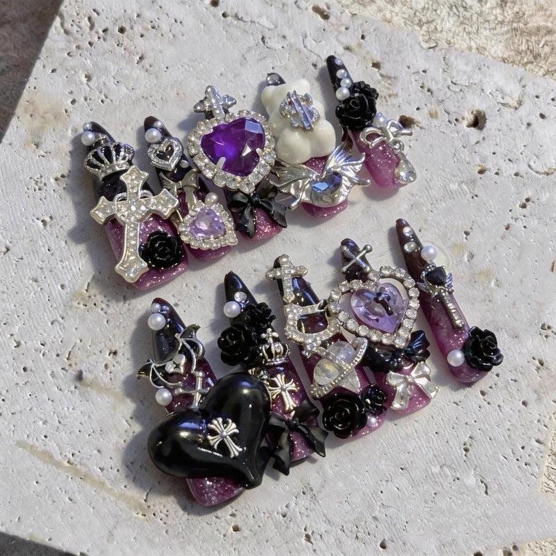 Glamorous Gothic-Themed Press-On Nail Art Set