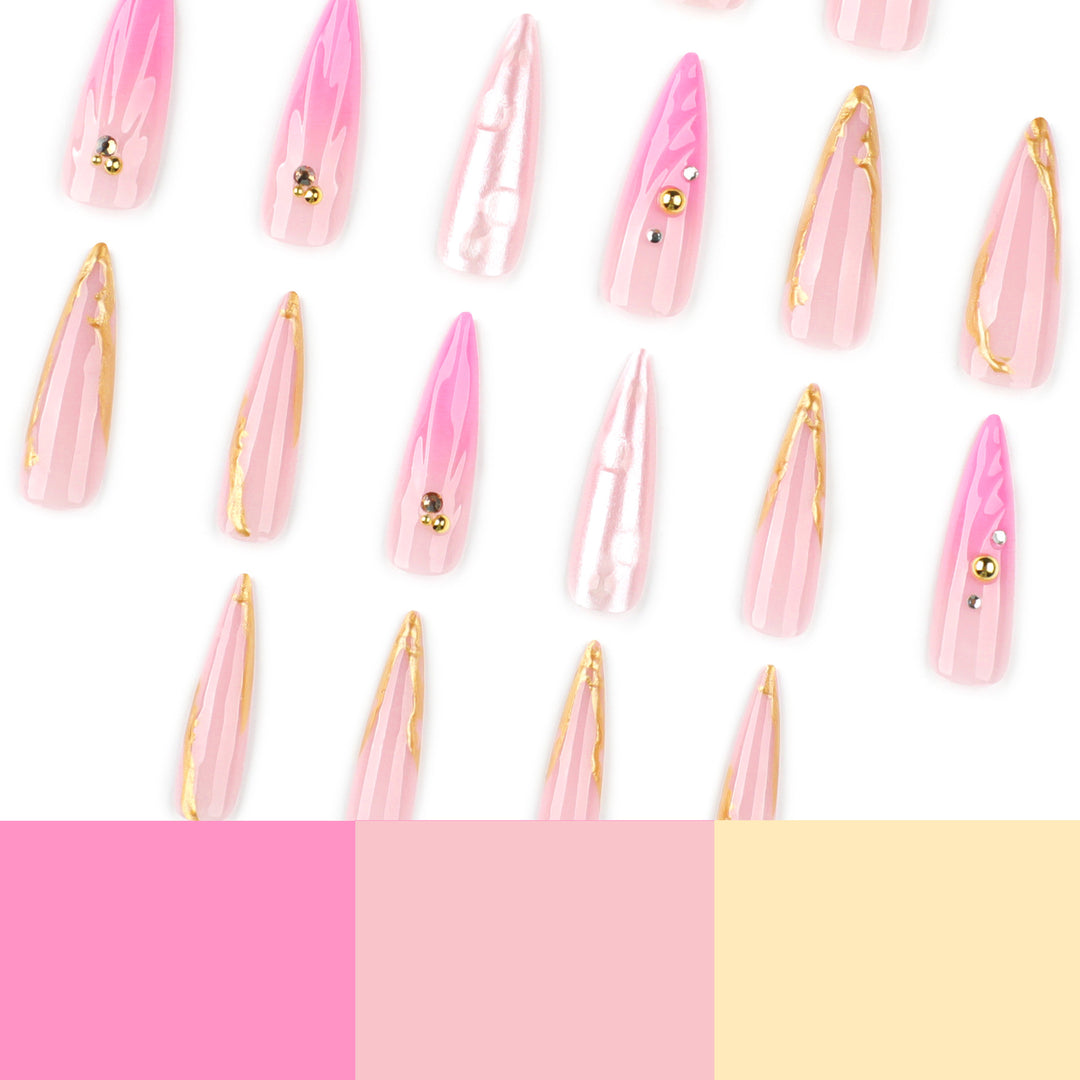 Luxurious artificial nails with elegant gold accent Kalsten