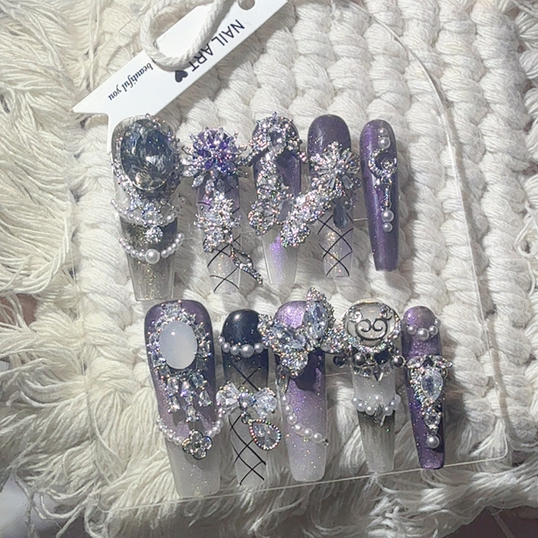 Luxurious Rhinestone Decorative Press-On Nails
