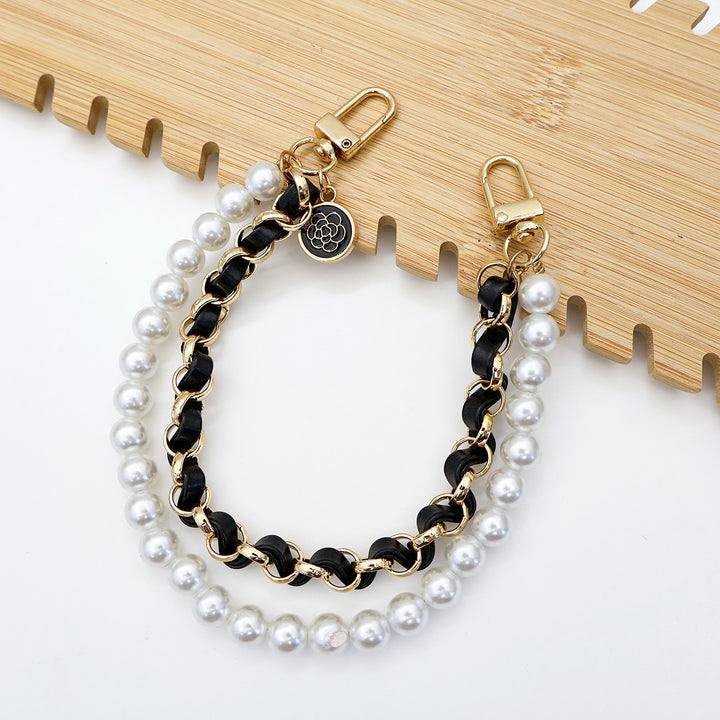 Chic Pearl-Chain Eyewear Holder Kalsten