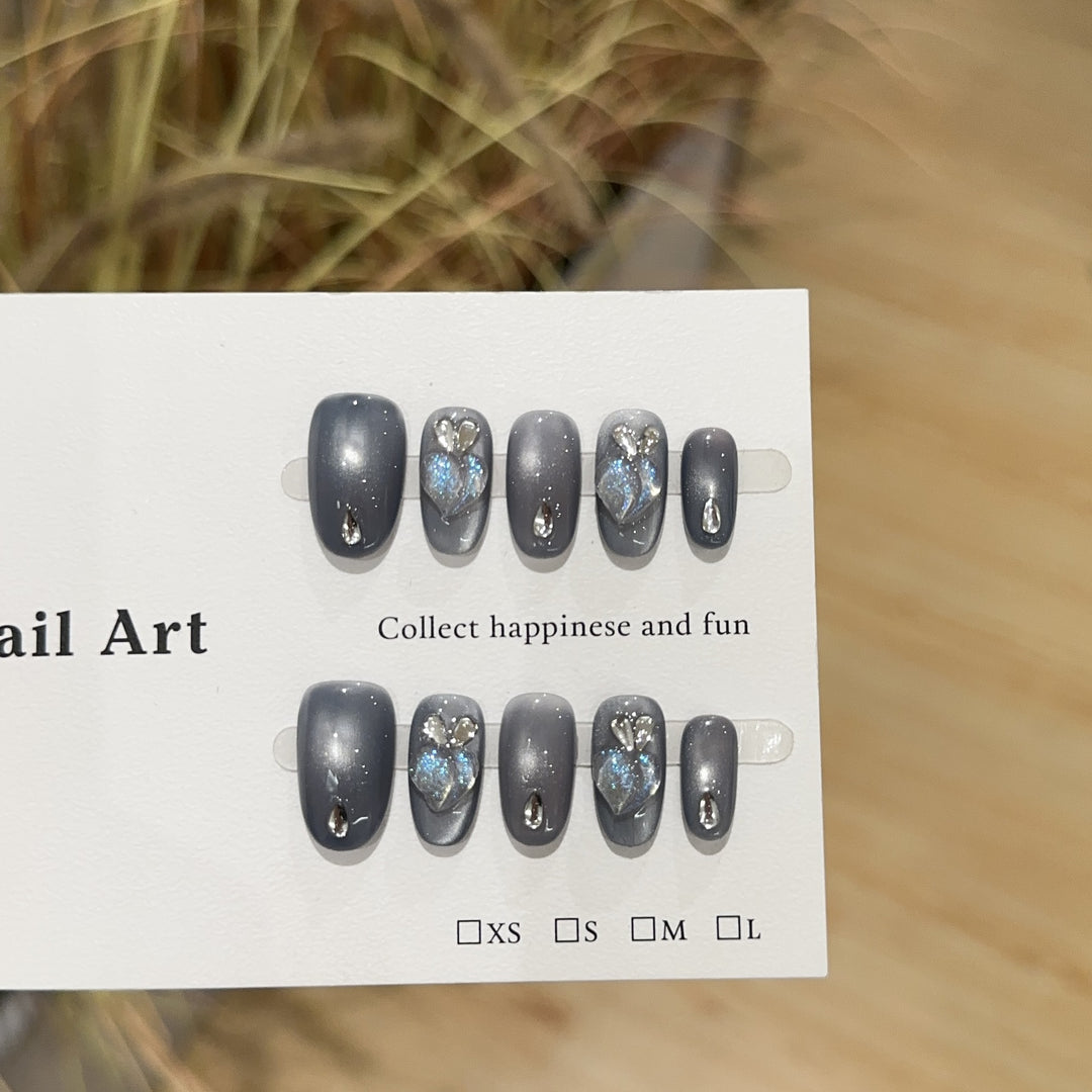 Glamorous Heart-Decorated Press-On Nail Set