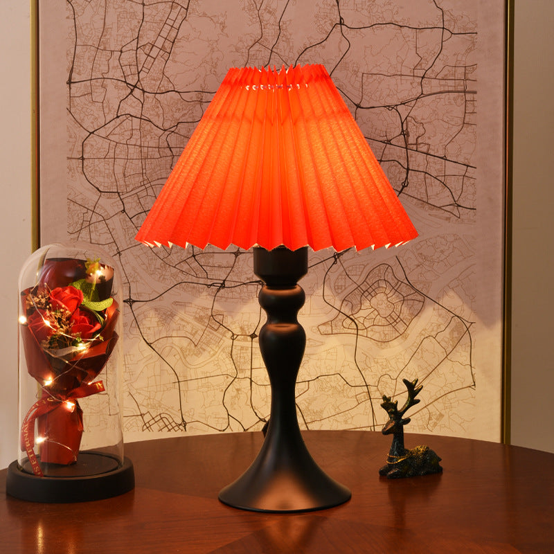Stylish Pleated Table Lamp