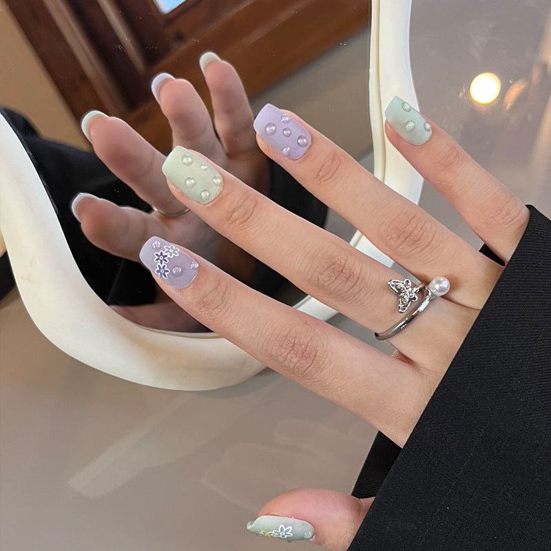 Decorative 3D Press-On Nails Kalsten