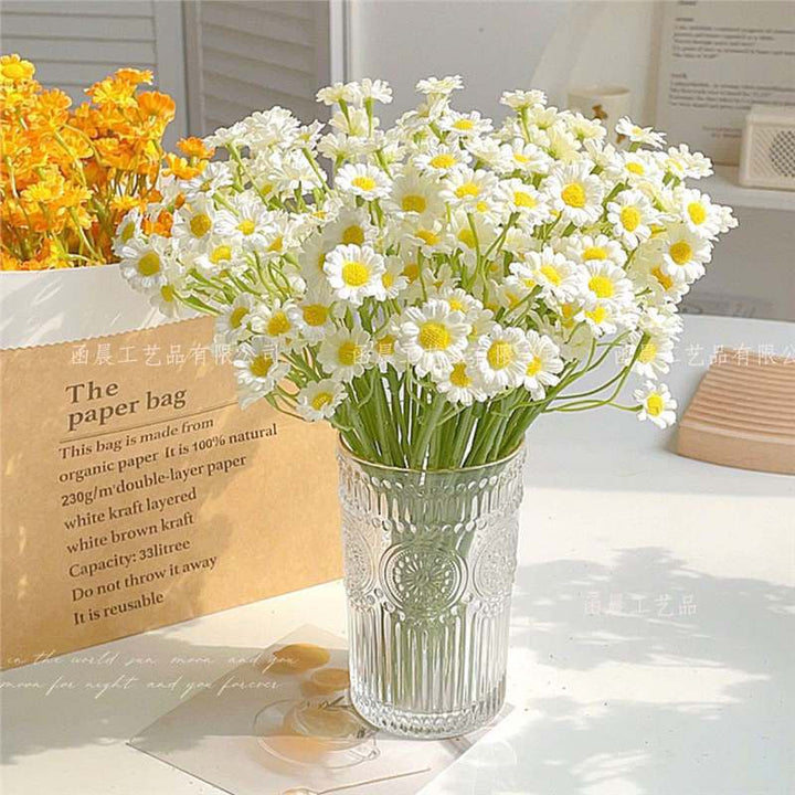 Realistic Daisy Flower Bouquet
