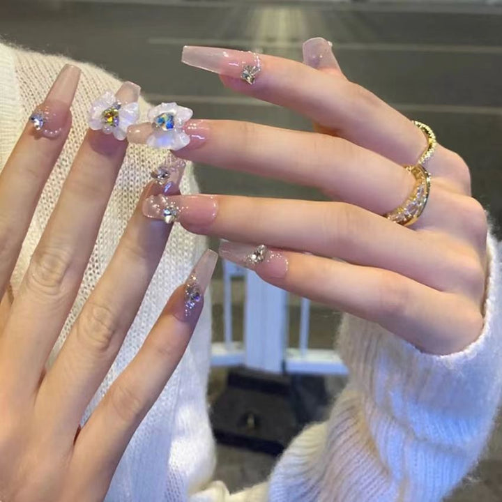Elegant artificial nails with floral decor and glitter Kalsten
