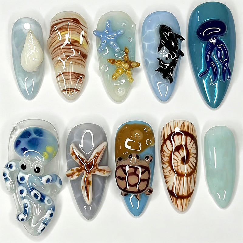 Artificial nails in maritime design Kalsten