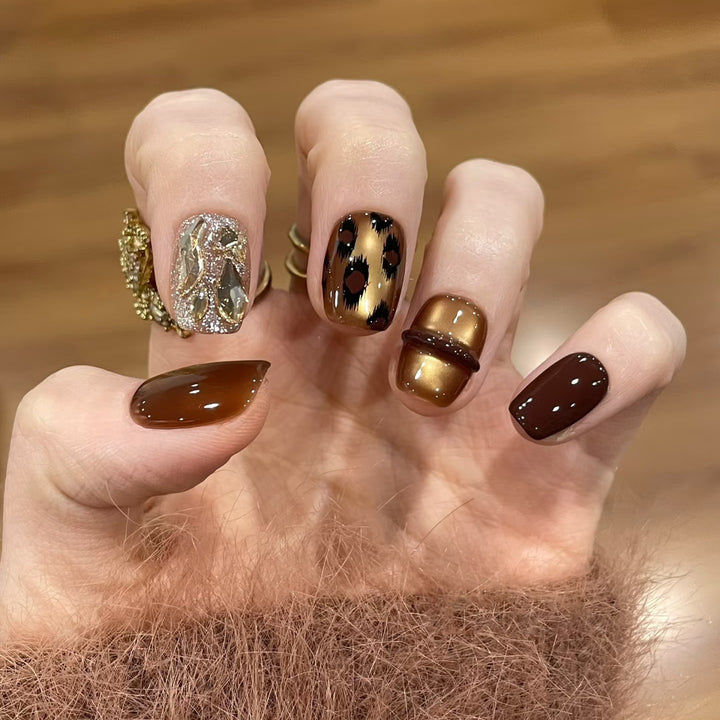 Artistic Floral-Embellished Press-On Nail Art Kalsten