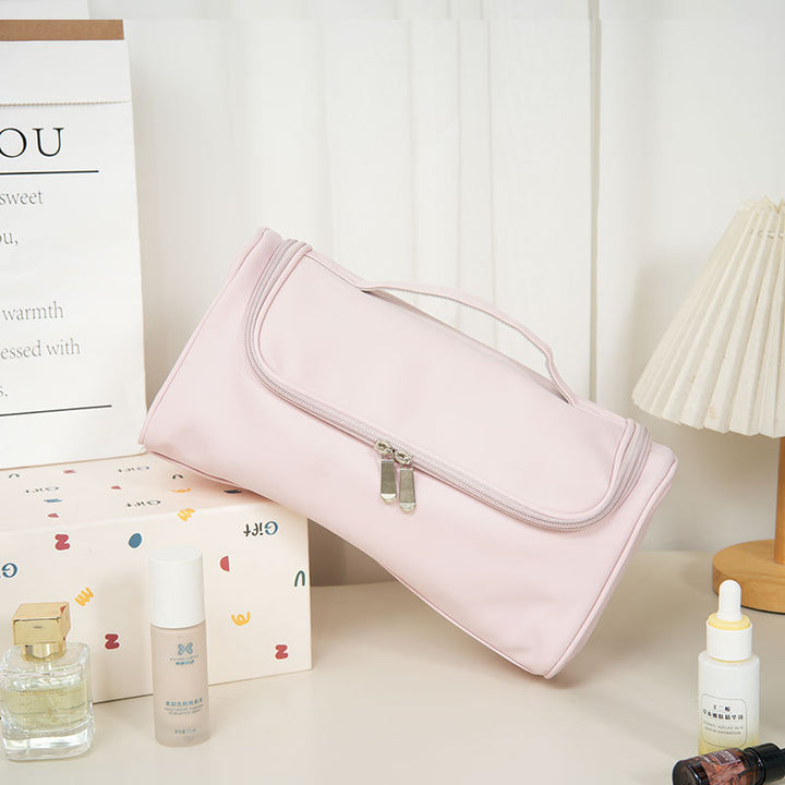 Travel cosmetics bag with multiple compartments Kalsten
