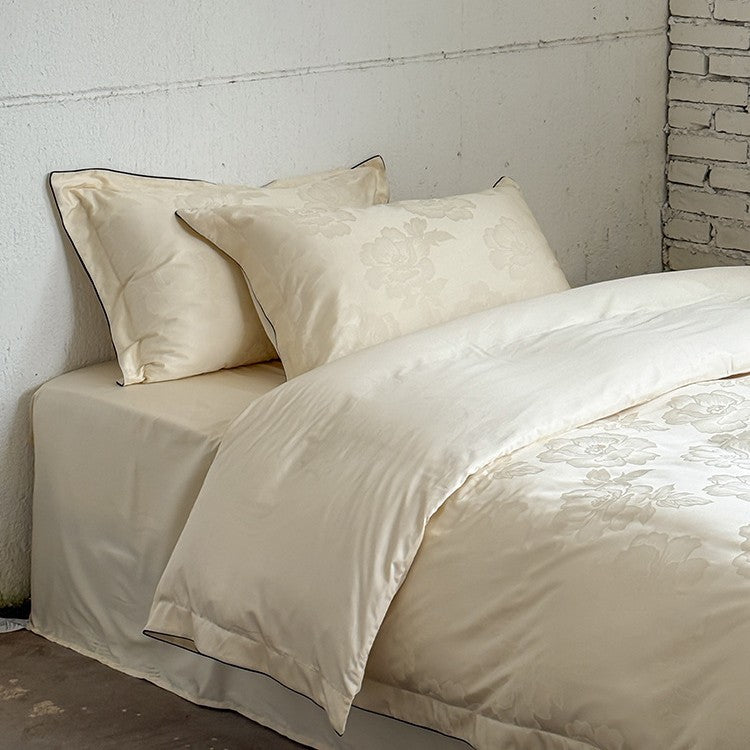 Satin-bedcover-set with subtle tone-on-tone floral jacquard