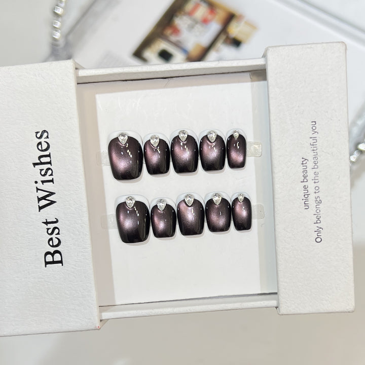 Elegant Gel Press-On Nail Set with Rhinestone Details Kalsten