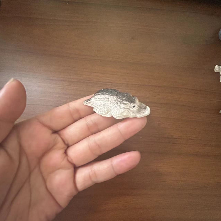 Novelty Alligator Figurine Kalsten