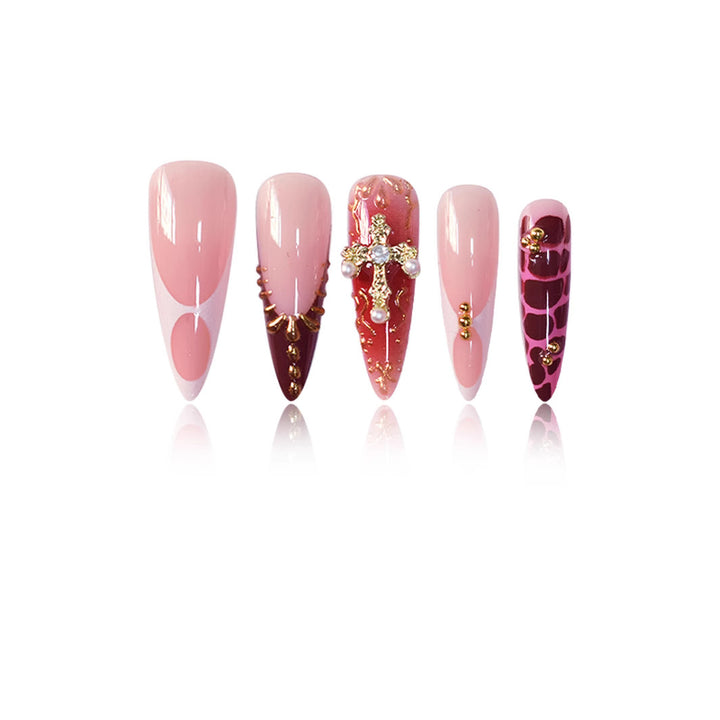 Ornate Nail Art Kalsten